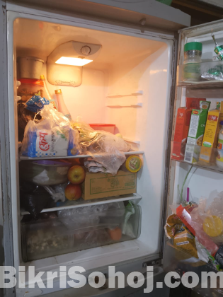 LG ফ্রিজ বিক্রি করা হবে